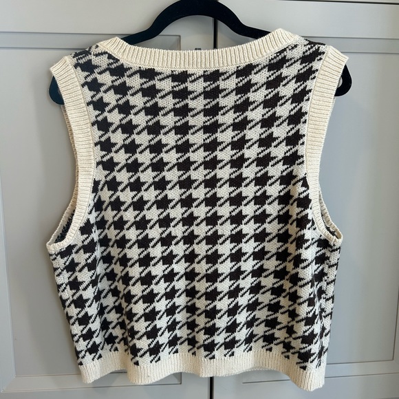 Garage sweater vest - Picture 2 of 3